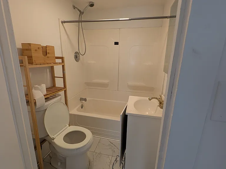 314 Colfax St — Photo 8