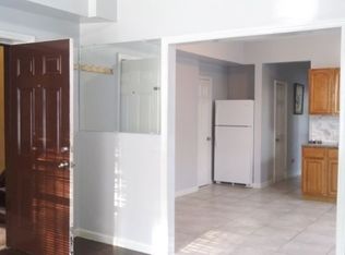 482 S 17th St #1R, Newark, NJ 07103