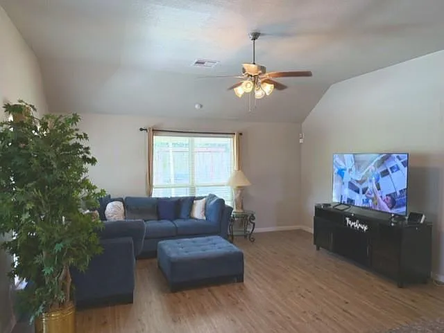 1330 Yucca Mountain Dr — Photo 15
