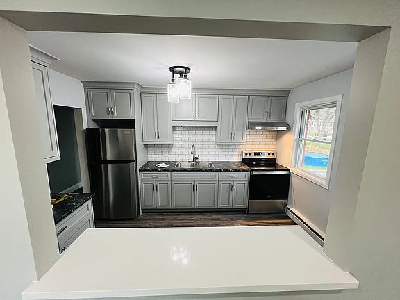 5th image of 22 Heiman St #2