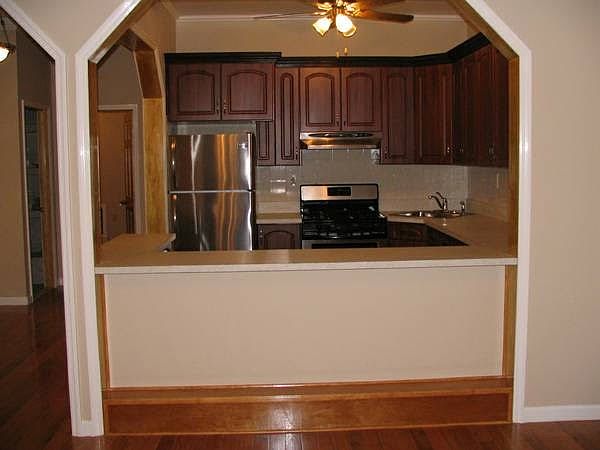 2nd image of 919 34th Ave #2