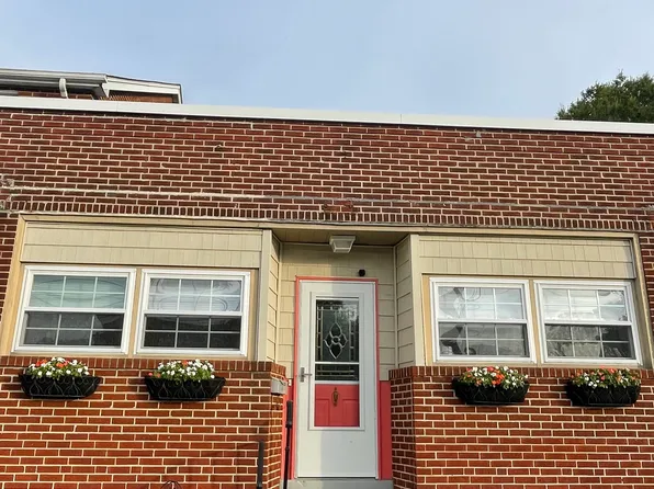 127 W 9th St #1, New Castle, DE 19720