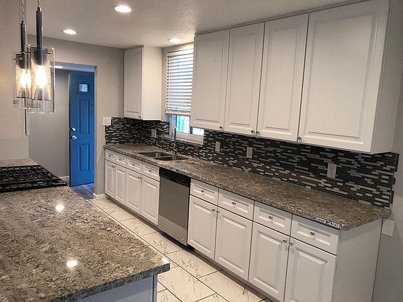 4th image of 10533 Malvasia Dr