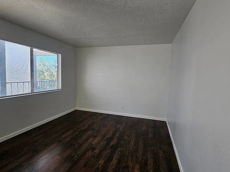 3600 Lafayette Dr NE — Photo 9