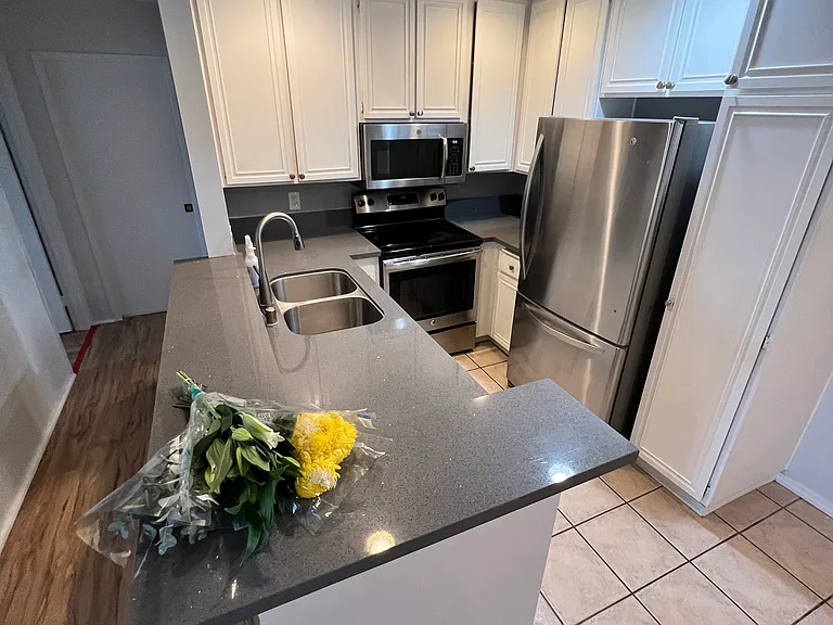 4651 Pico St #210 — Photo 2