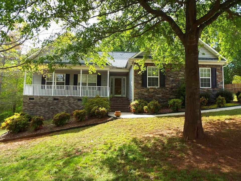 1st image of 224 Lauren Hope Ln