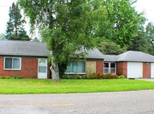201 W Fraser St, Coleman, MI 48618
