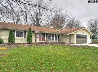 30229 Crestview Dr, Bay Village, OH