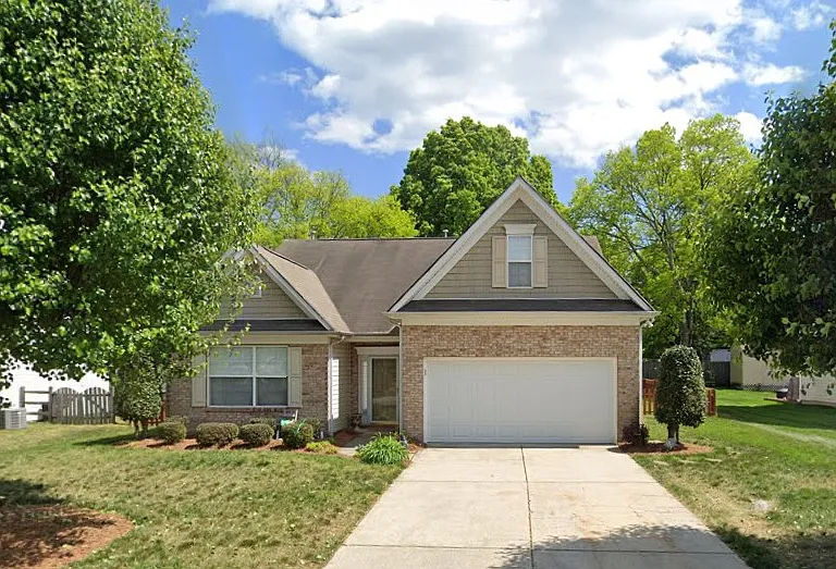 6187 Roseway Ct — Photo 1