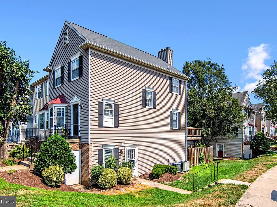 1st image of 16223 Taconic Cir