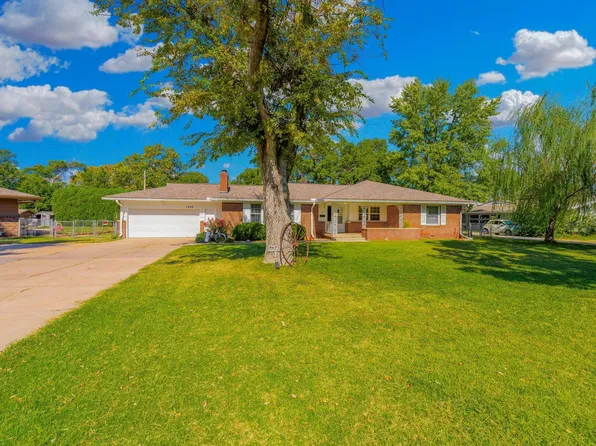 1349 N McLean Blvd, Wichita, KS 67203