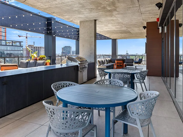 Patio Grill Space at The Mason Apartments in Chicago, IL 60607