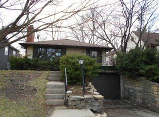 571 Smith Blvd, Aurora, IL 60505