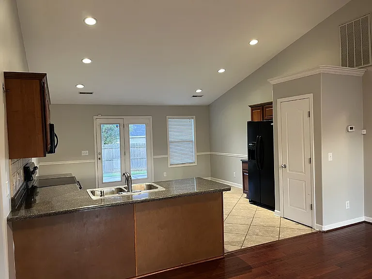 5004 Pelican Ct — Photo 5