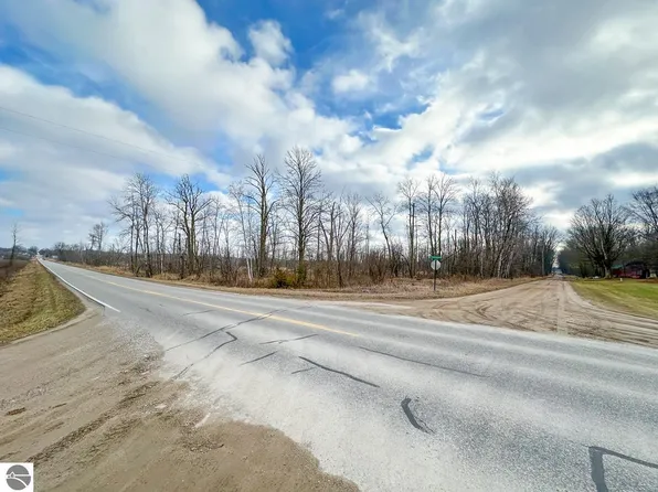 W Blanchard Rd, Winn, MI 48896