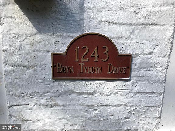 3rd image of 1243 Bryn Tyddyn Dr
