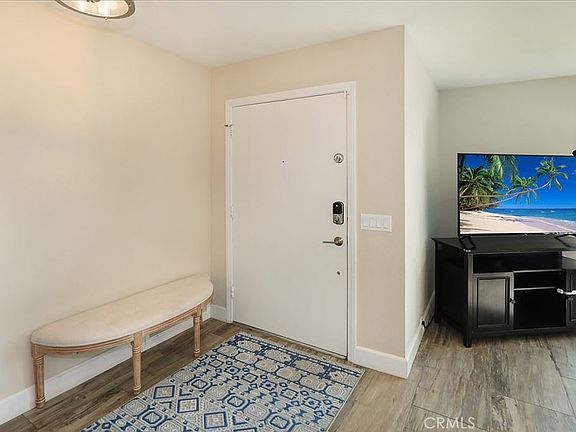 5th image of 107 S Beth Cir