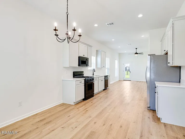106 Dawson Ave — Photo 13