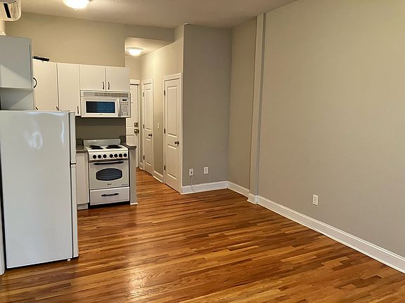 3rd image of 1525 Spruce St #30A
