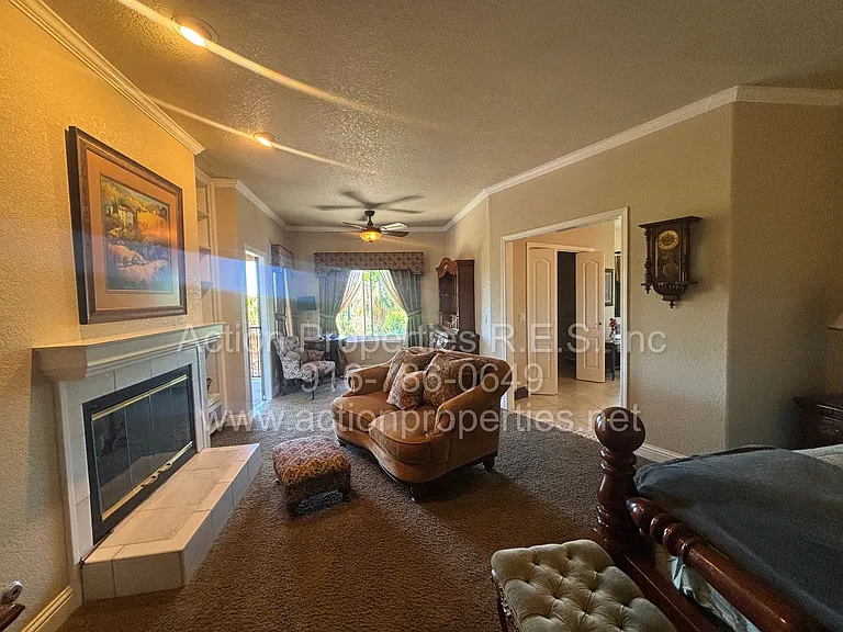 4726 Abbey Hl — Photo 49