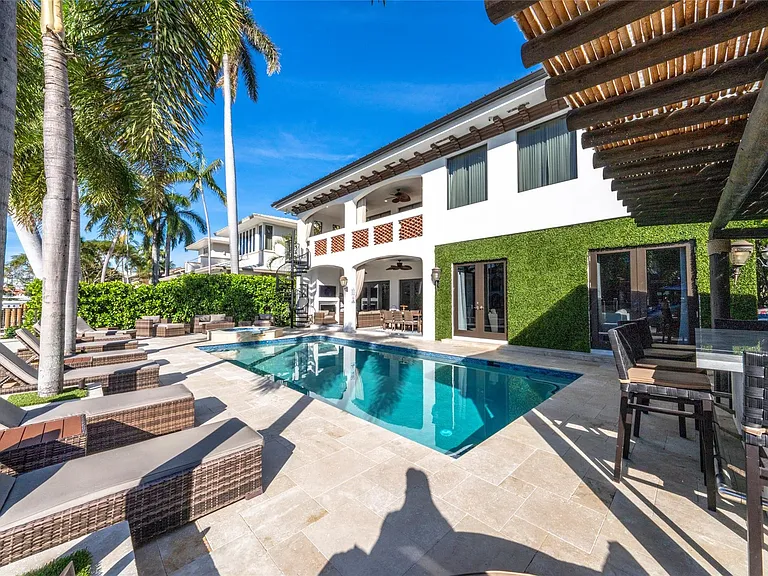 2430 Castilla Isle — Photo 49