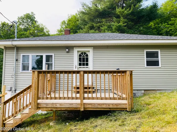 276 Luther Road, East Greenbush, NY 12061