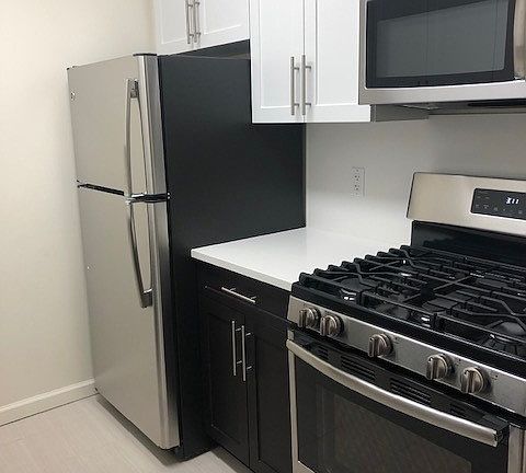 5th image of 50 Battery Pl APT 5A