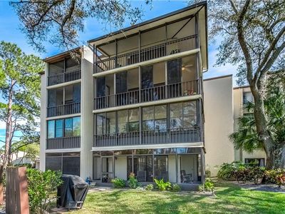 700 Starkey Rd APT 631, Largo, FL, 33771