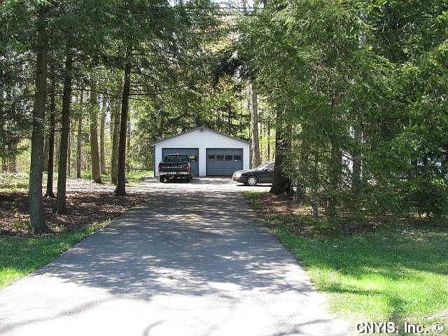 2nd image of 163 Baum Rd