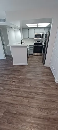 Floor plan 2 Bed 2 Bath New Appliances Close to Parking