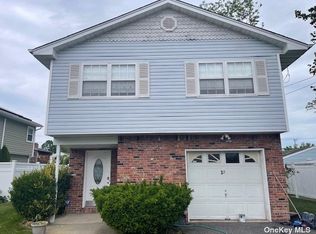 39 Oakley Avenue, Massapequa, NY 11758 | Zillow