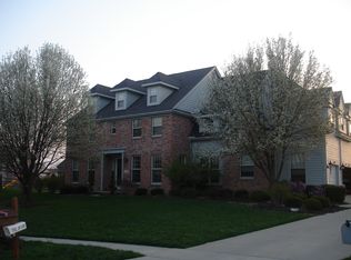572 Winding River Ct, Perrysburg, OH 43551