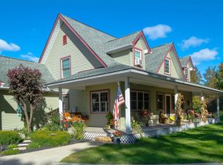 13092 Forest Rd, Burton, OH 44021