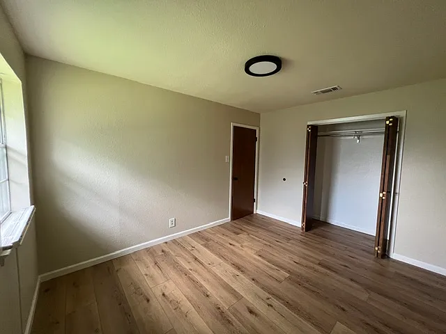 1512 Patricia Dr — Photo 8