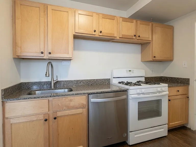 3950 N Lake Shore Dr #2103A — Photo 2