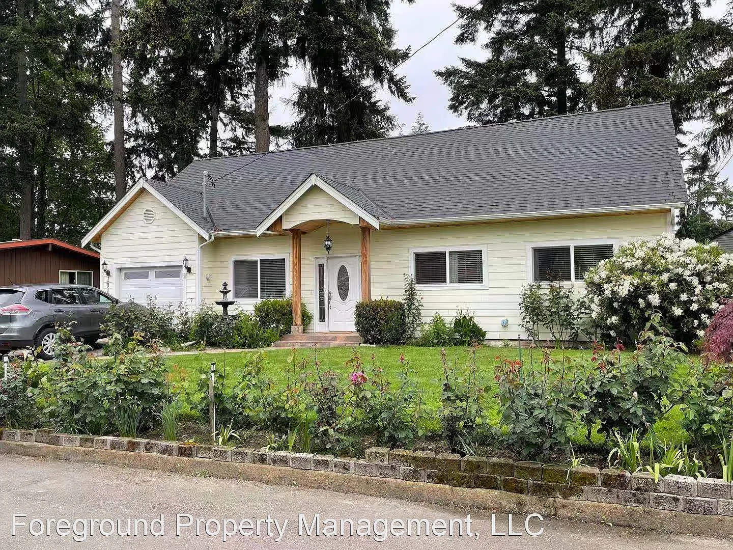 1012 167th Pl NE photo 1