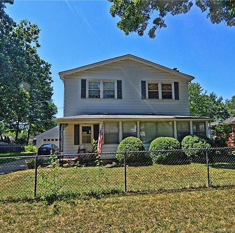 1st image of 21521 Waldron St