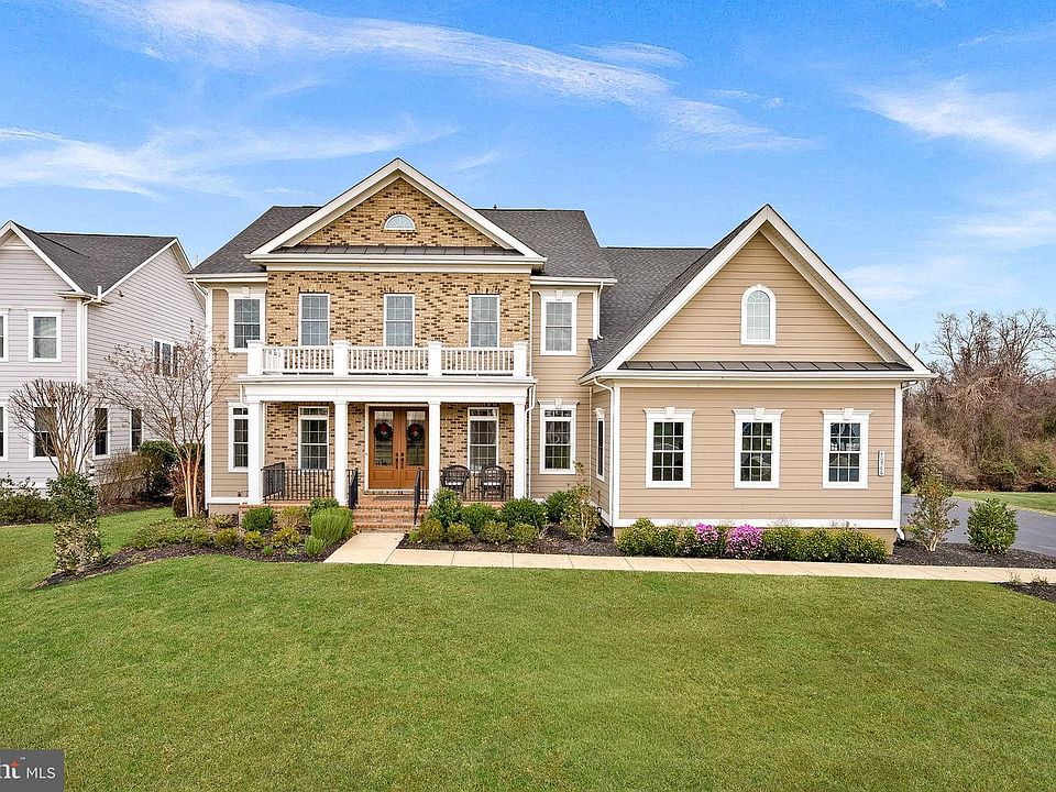 1st image of 40986 Foxtail Fields Dr