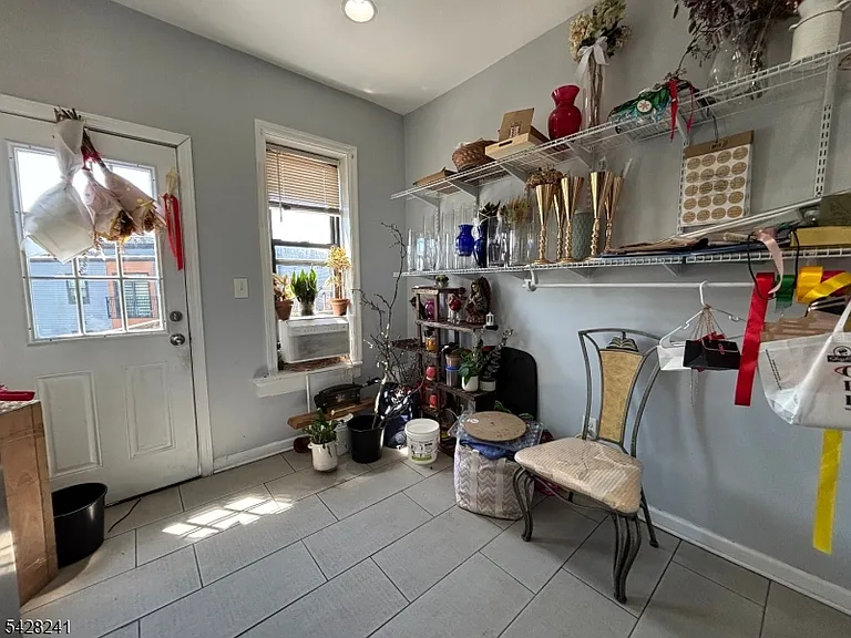 276 Morris Ave #3 — Photo 7