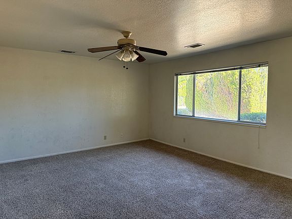 2nd image of 715 Givens Rd