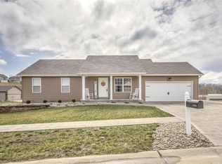 10323 Hawks Nest Dr, Hillsboro, MO 63050