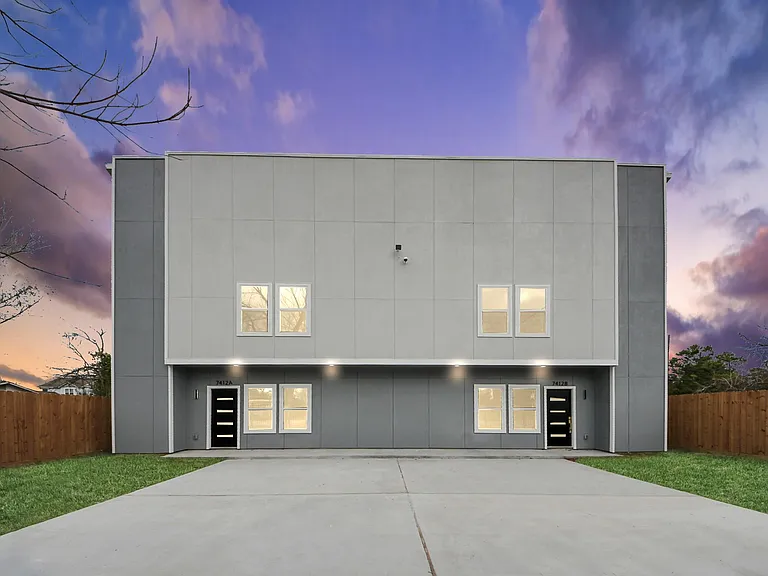7412 Carver Rd #B — Photo 1