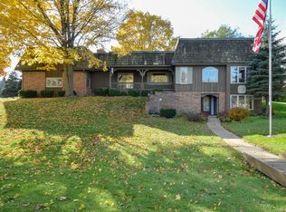 3225 Orion Cir, Racine, WI 53406