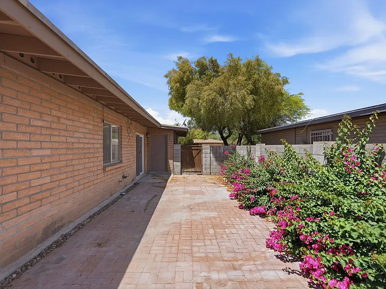 2920 N La Chiquita Ave — Photo 35