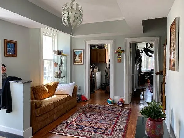 135 E Walnut St — Photo 13