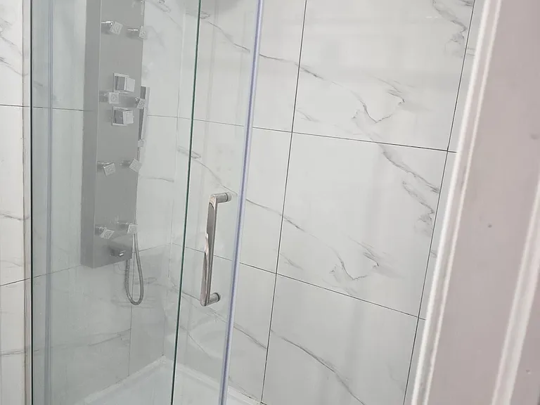 208 English Ln — Photo 10
