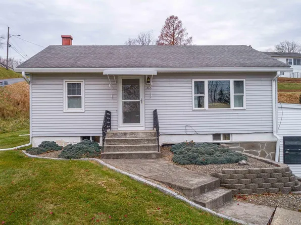 216 Hoyt Street, Port Ewen, NY 12429