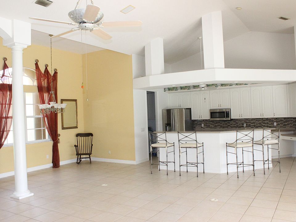1st image of 507 SE 20th Ct