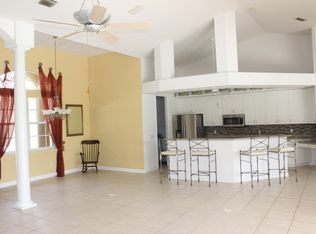 507 SE 20th Ct, Cape Coral, FL 33990