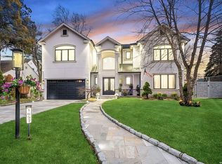 1657 Hewlett Heath Rd, Hewlett, NY 11557